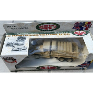 Solido Famous Battles #6109 GMC Truck w/ Accessories — New in Package.